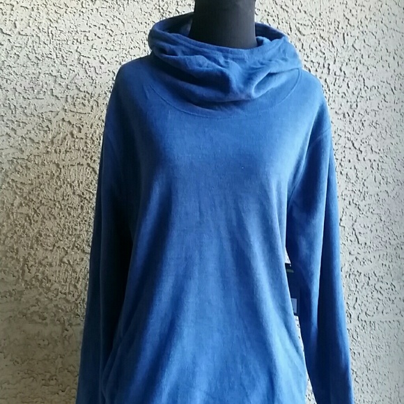 Old Navy Tops - Women's Old Navy Active Sz 2X Plus Sweatshirt